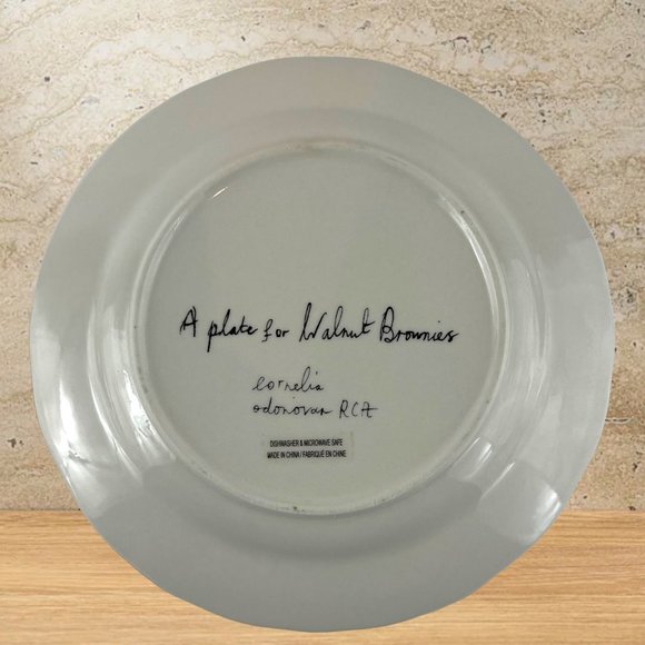 2 Ea Anthropologie Cornelia O’Donovan A PLATE FOR WALNUT BROWNIES Plate with Dog - Picture 4 of 5